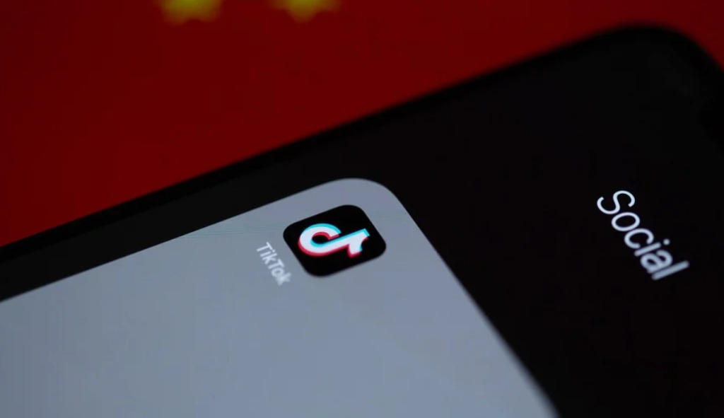 cara analisis trending TikTok