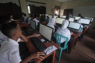Tryout Online AKM SMP: Latihan Literasi dan Numerasi Sesuai Kurikulum
