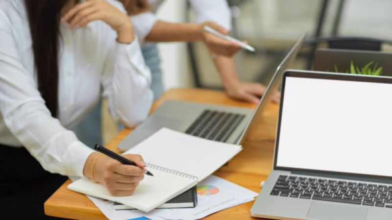 Pemanfaatan Uji Kompetensi Online untuk Meningkatkan Keterampilan Pengambilan Keputusan